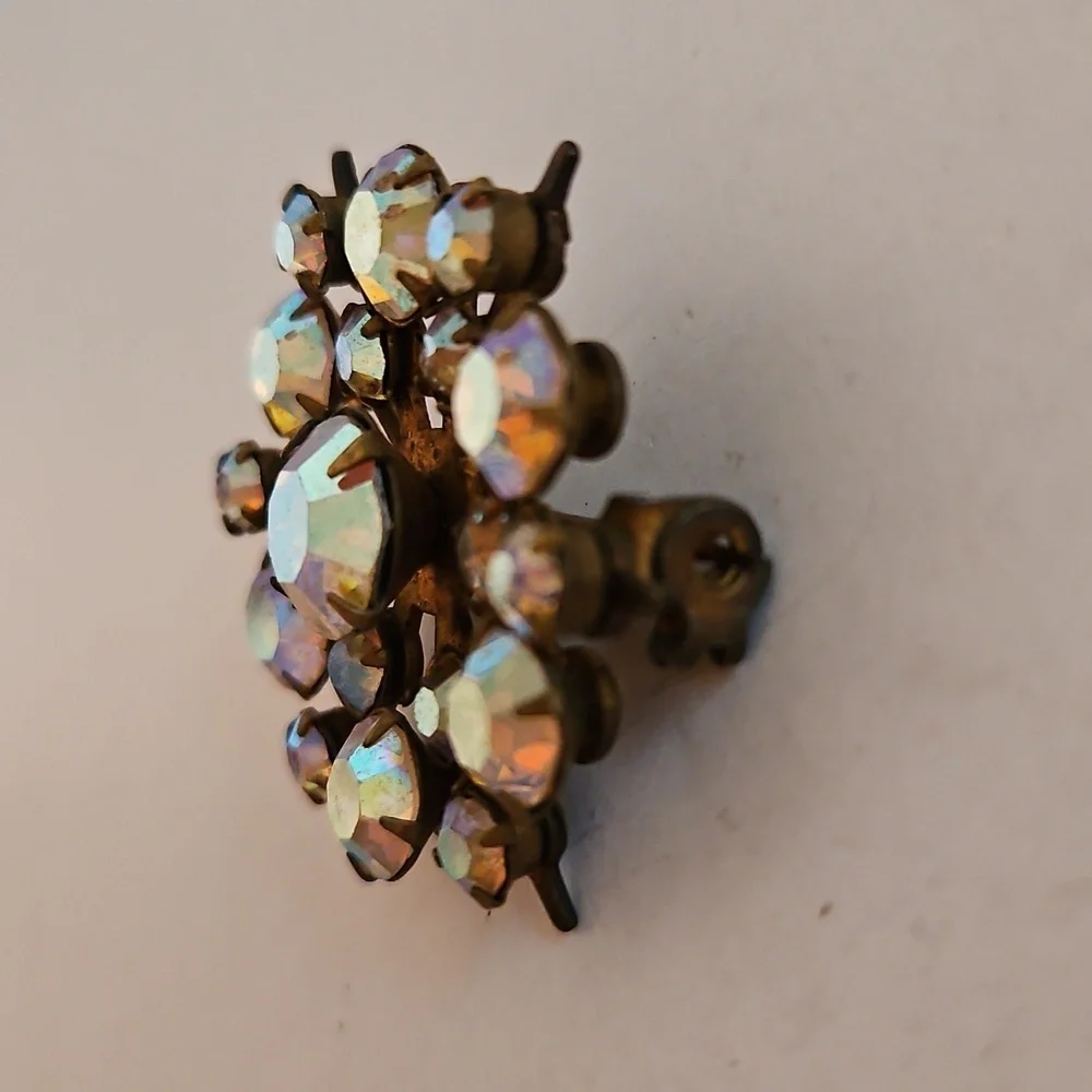 Brillant AB Pinkish Rhinestones On Copper Tone Brooch
